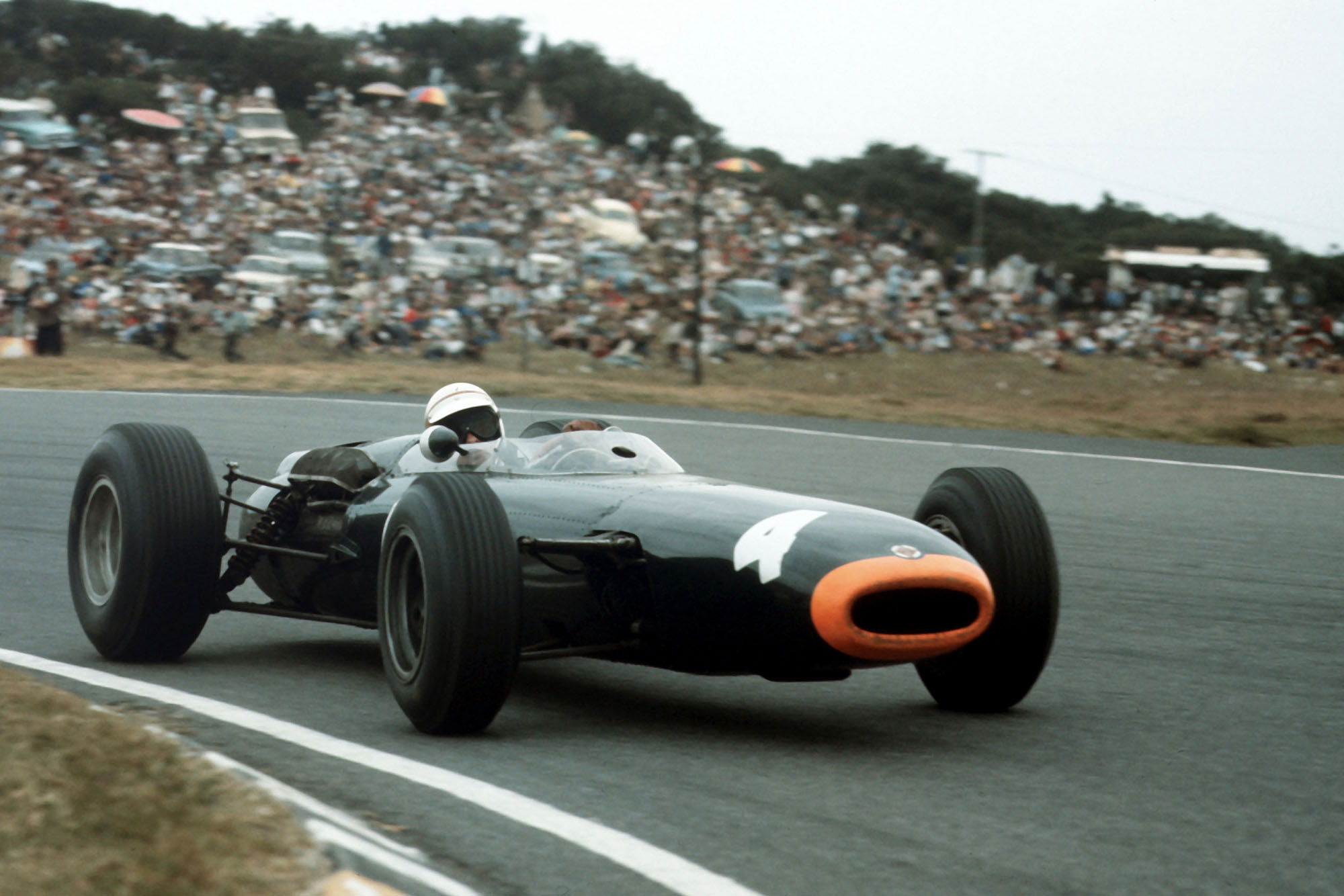Jackie Stewart (BRM P261).