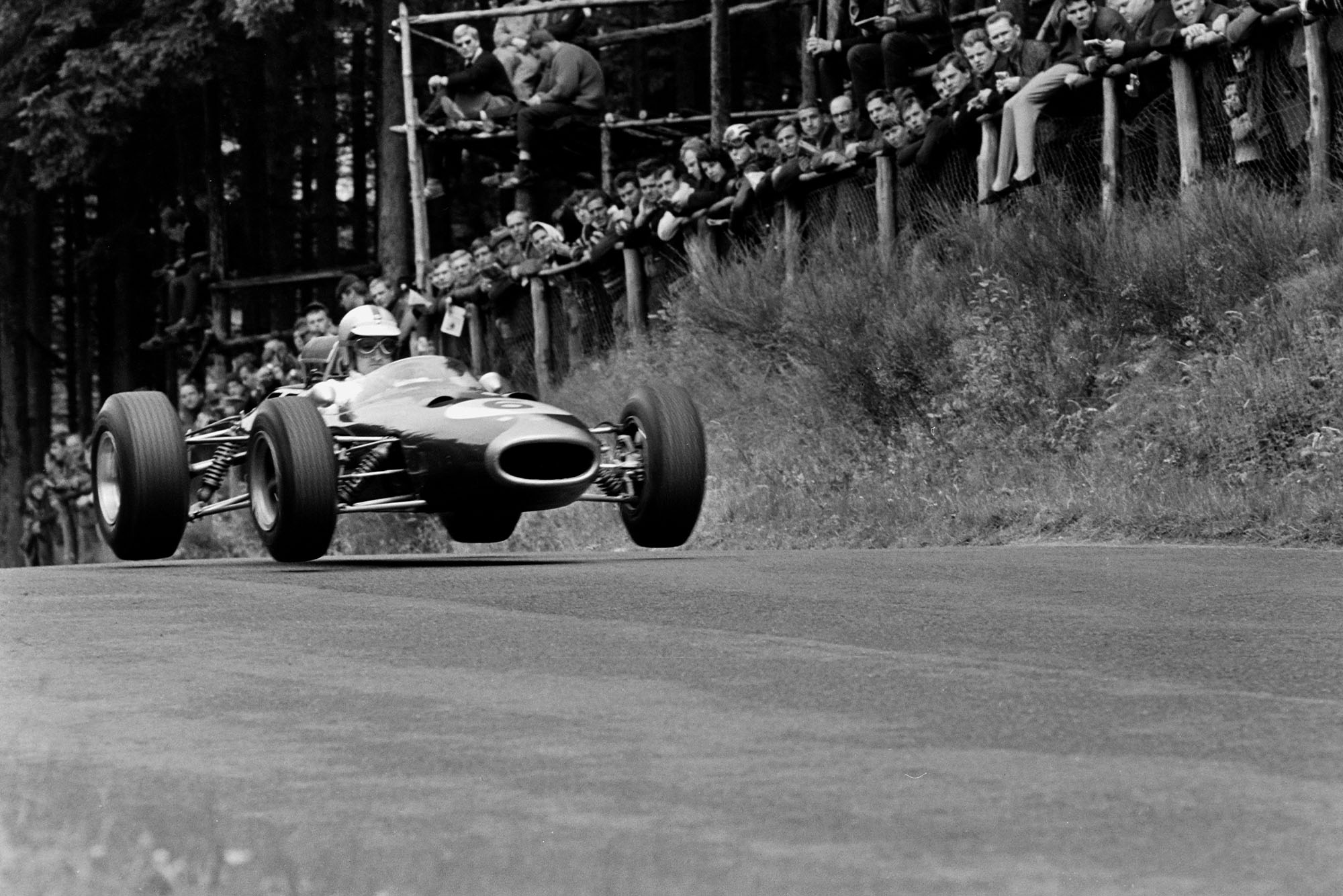 Denny Hulme, Brabham BT7 Climax.