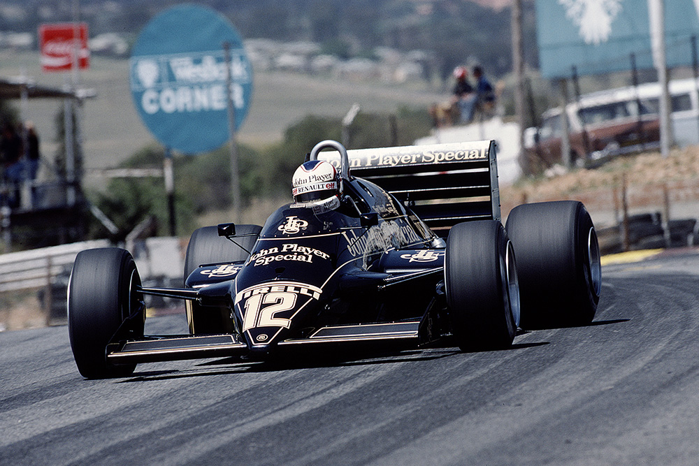 Nigel Mansell in his Lotus 94T Renault.