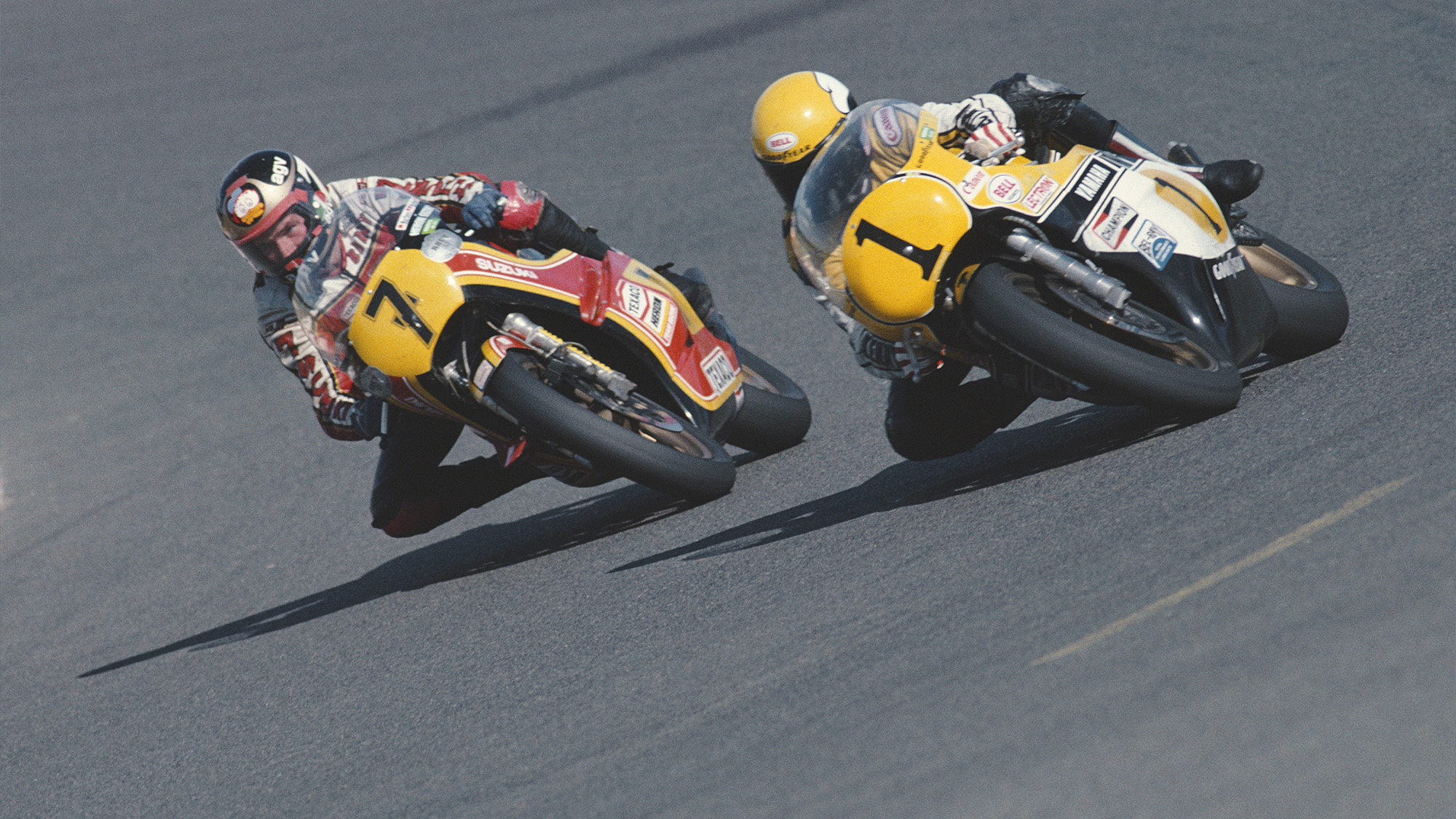 Barry Sheene battling with Kenny Roberts at the 1979 French 500cc motorcycle grand prix