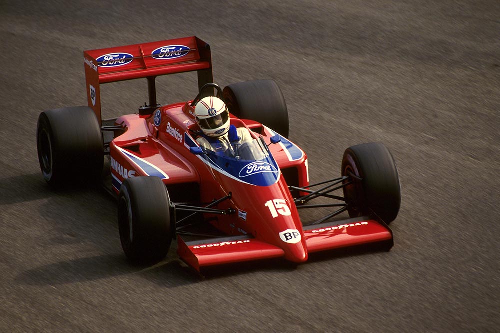 Alan Jones in his Lola THL2.
