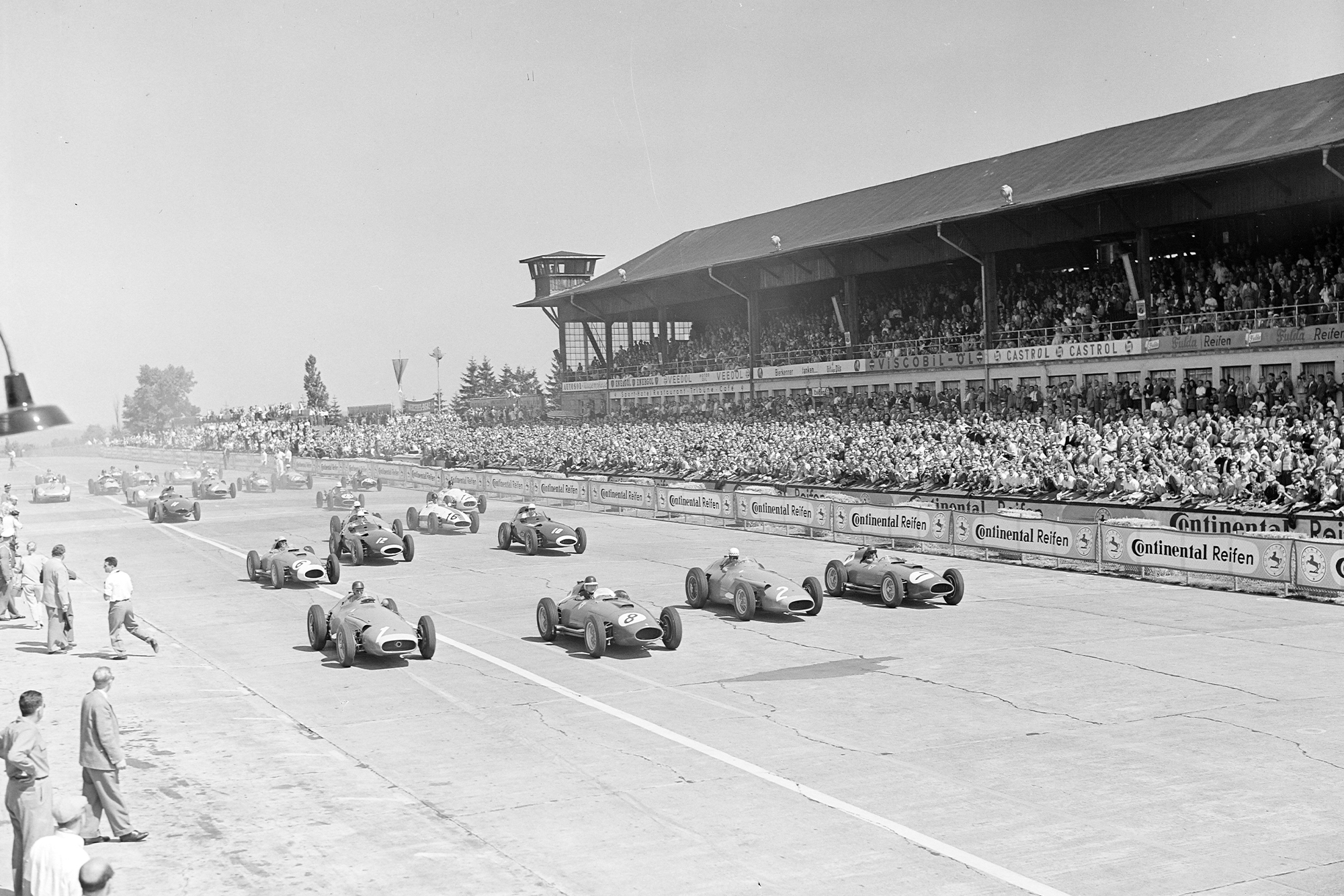 race-start-1957-German-GP.jpg
