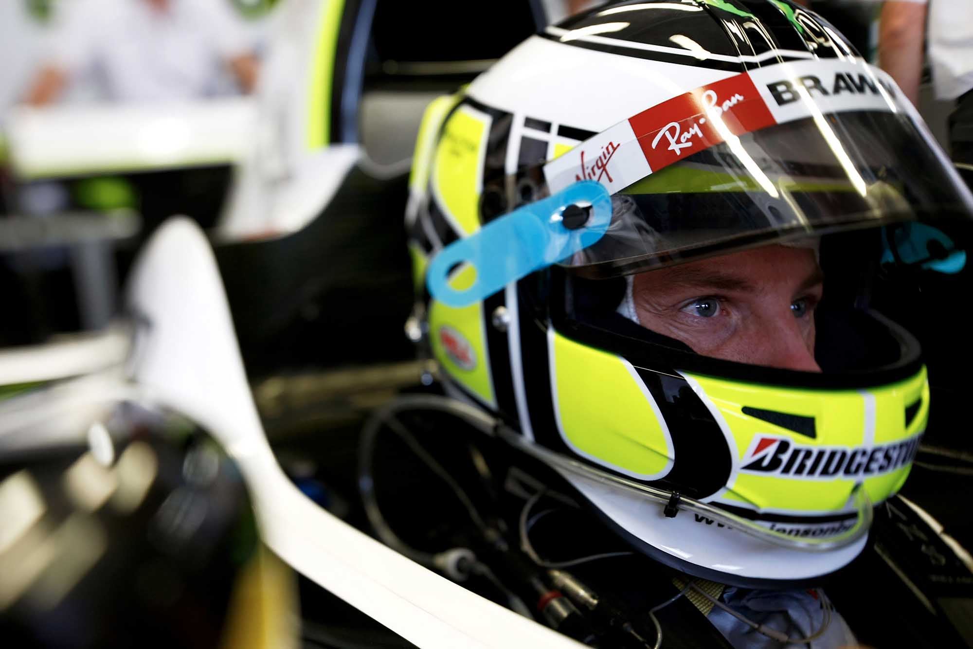 button_cockpit_2009_japanese_gp