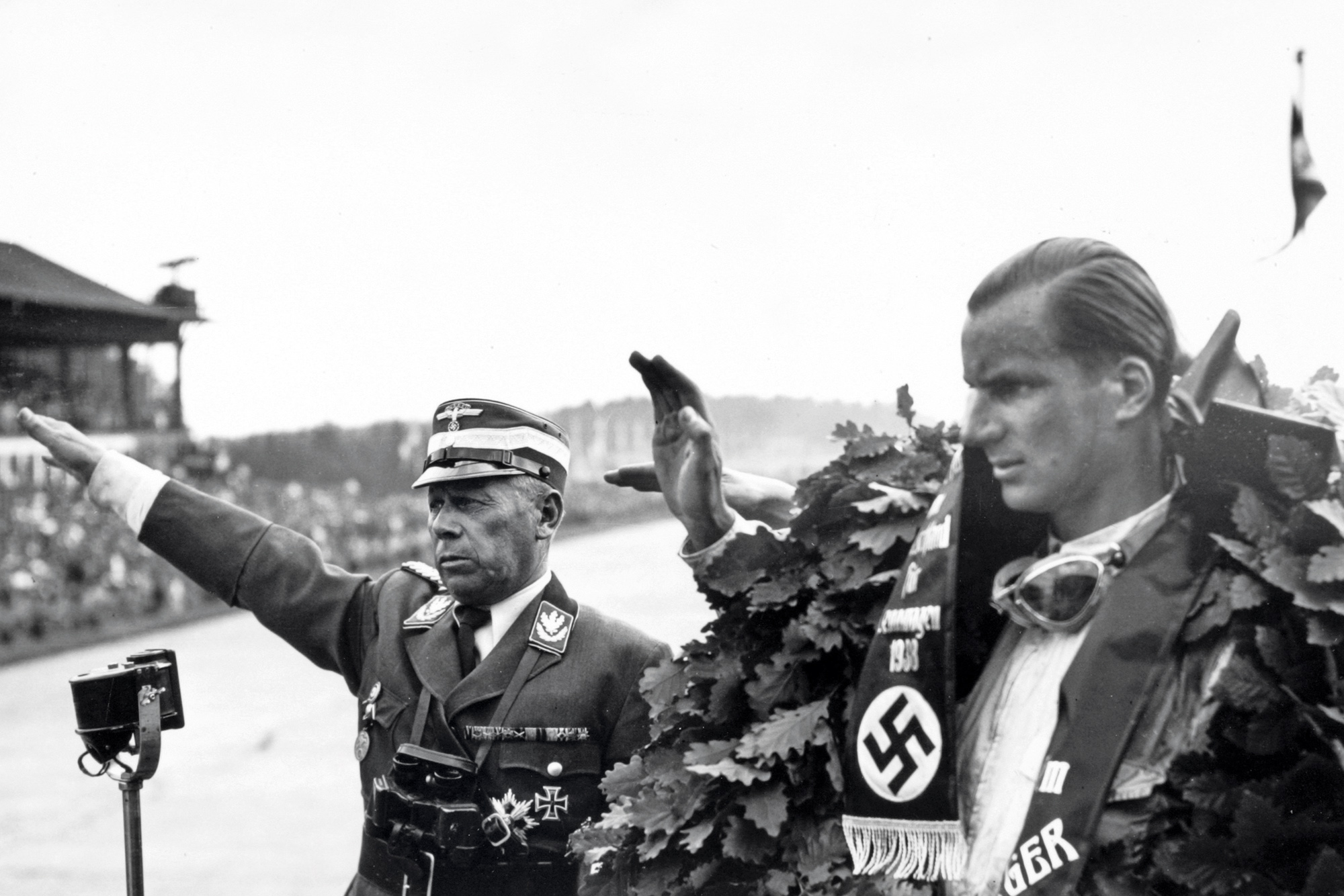 Dick Seaman salute