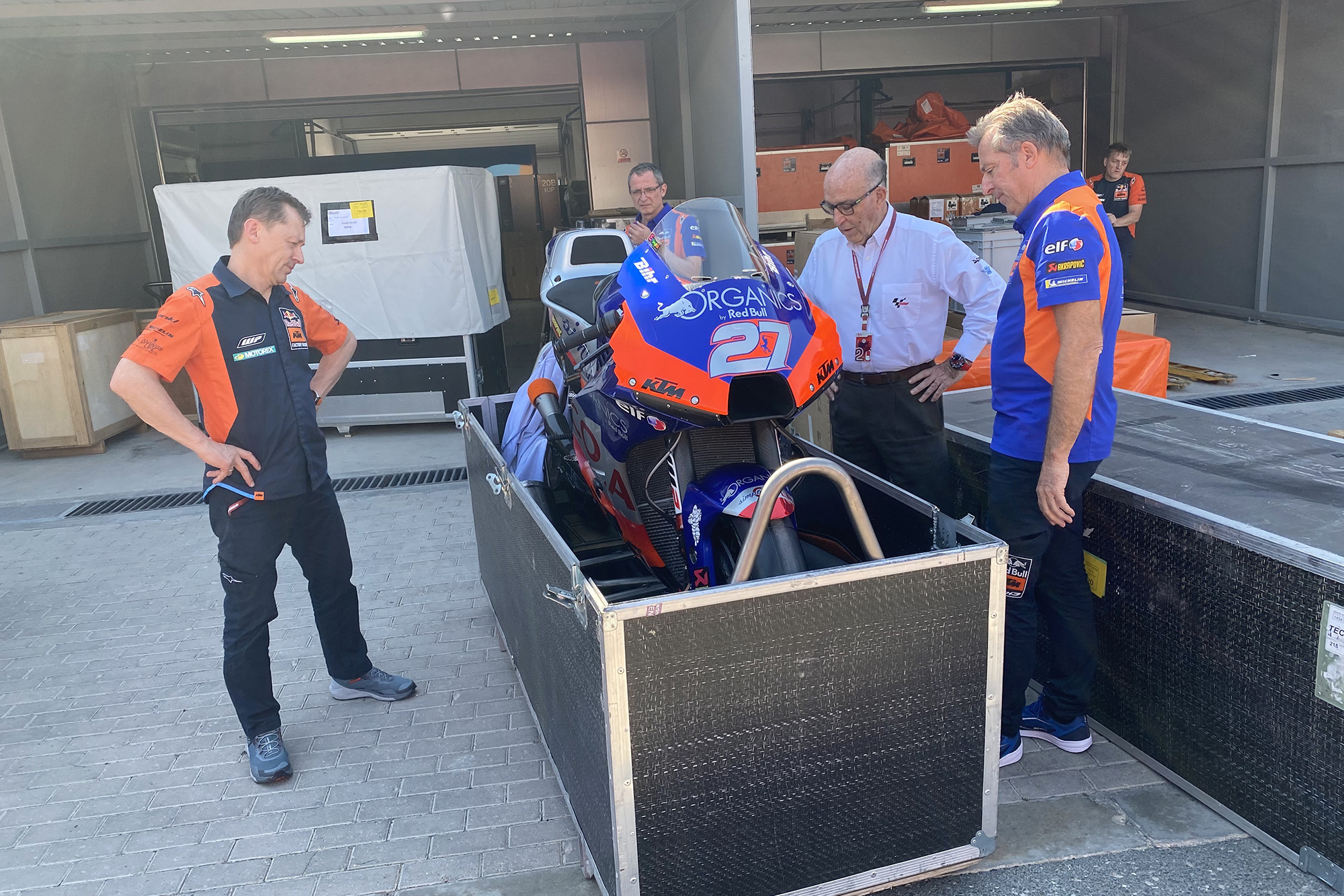 Motogp Misano Gp Behind Closed Doors But Also With Limited Participation Gpone Com