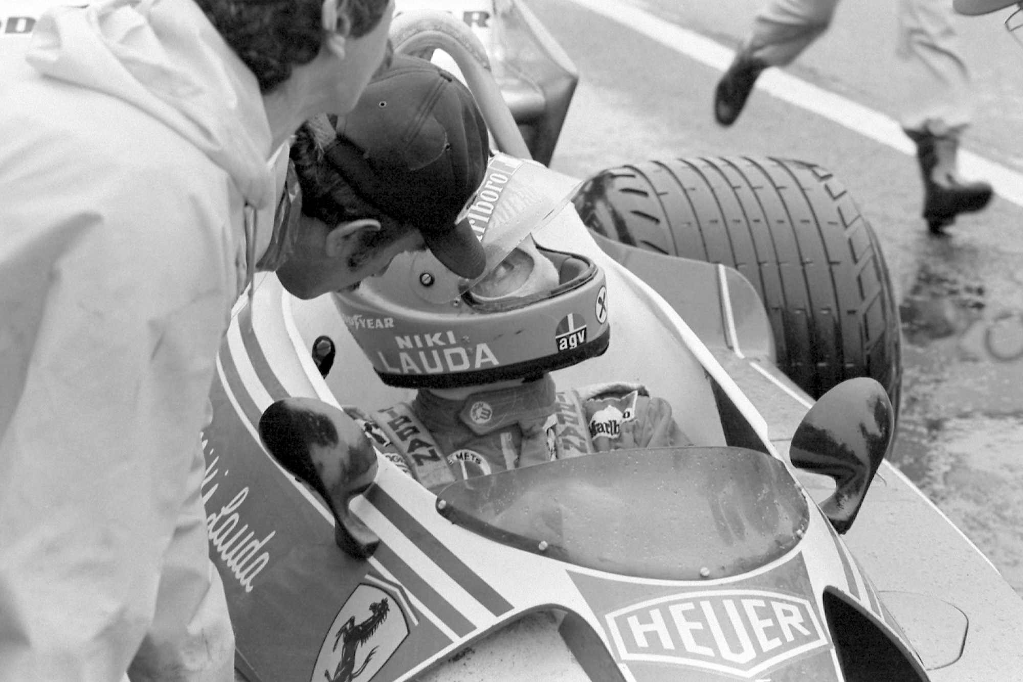 Niki Lauda pulls into the pits and retires from the 1976 Japanese Grand Prix