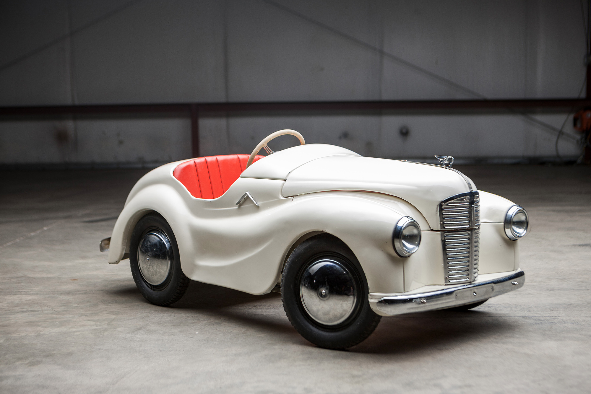 J40 pedal car