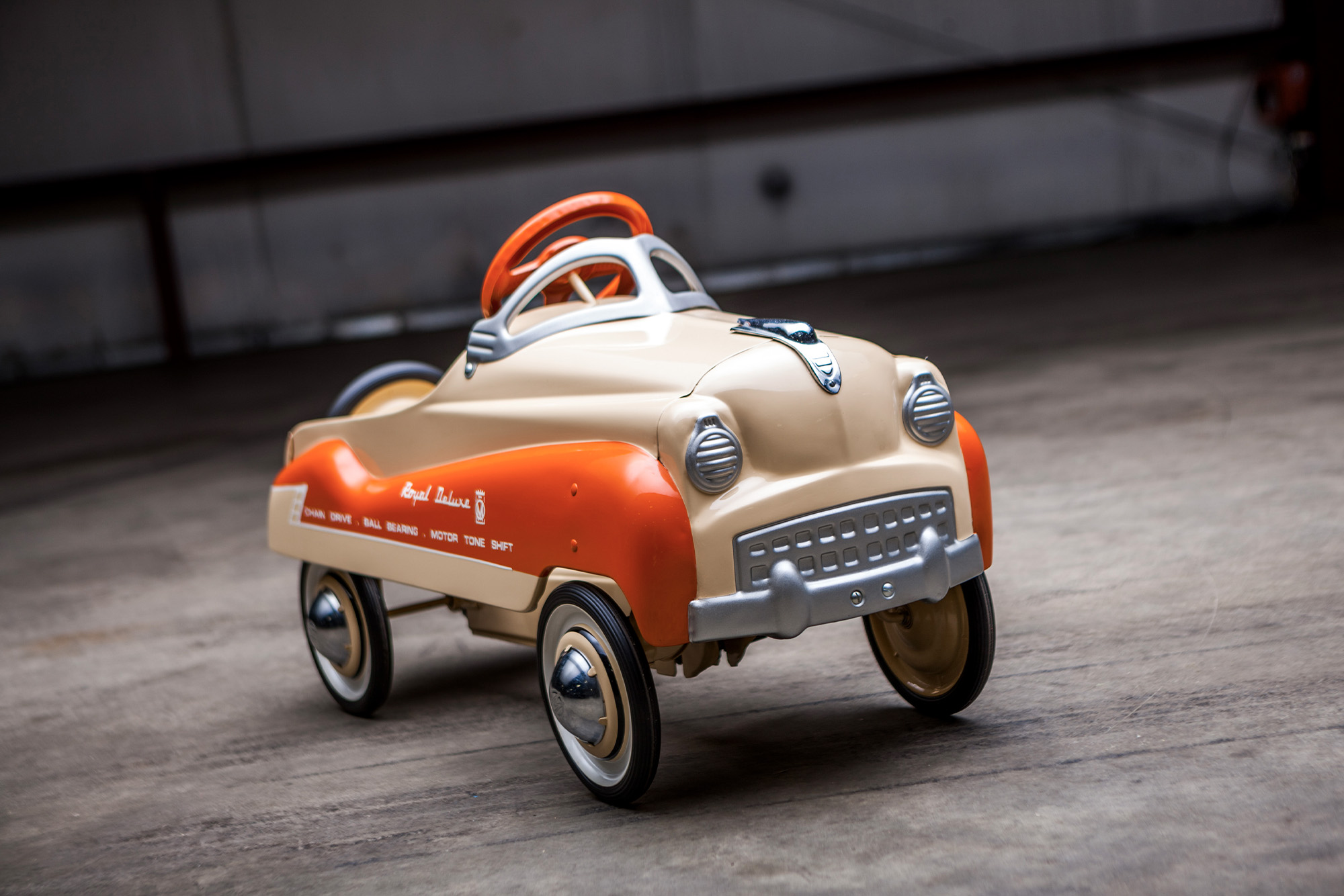Royal Deluxe pedal car