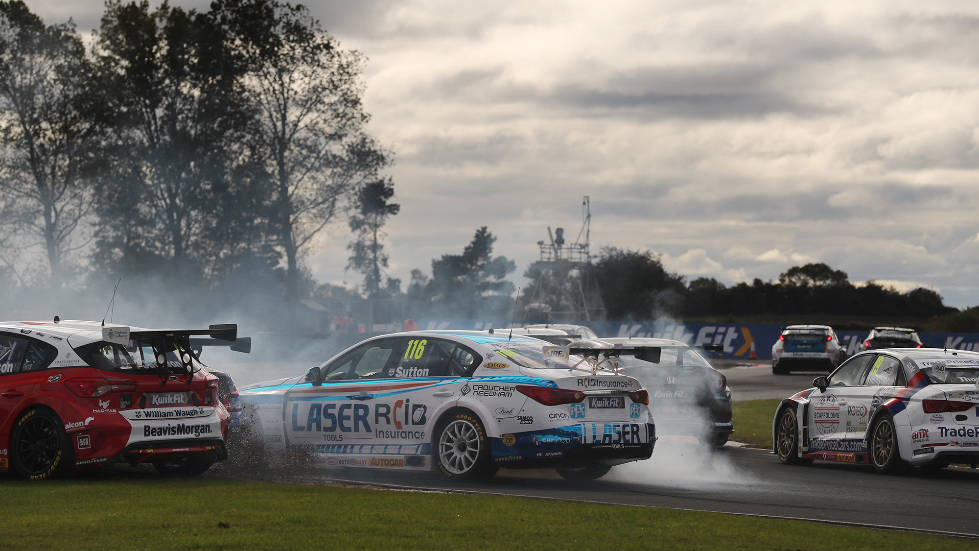 Sutton spins off at the 2020 BTCC Croft round