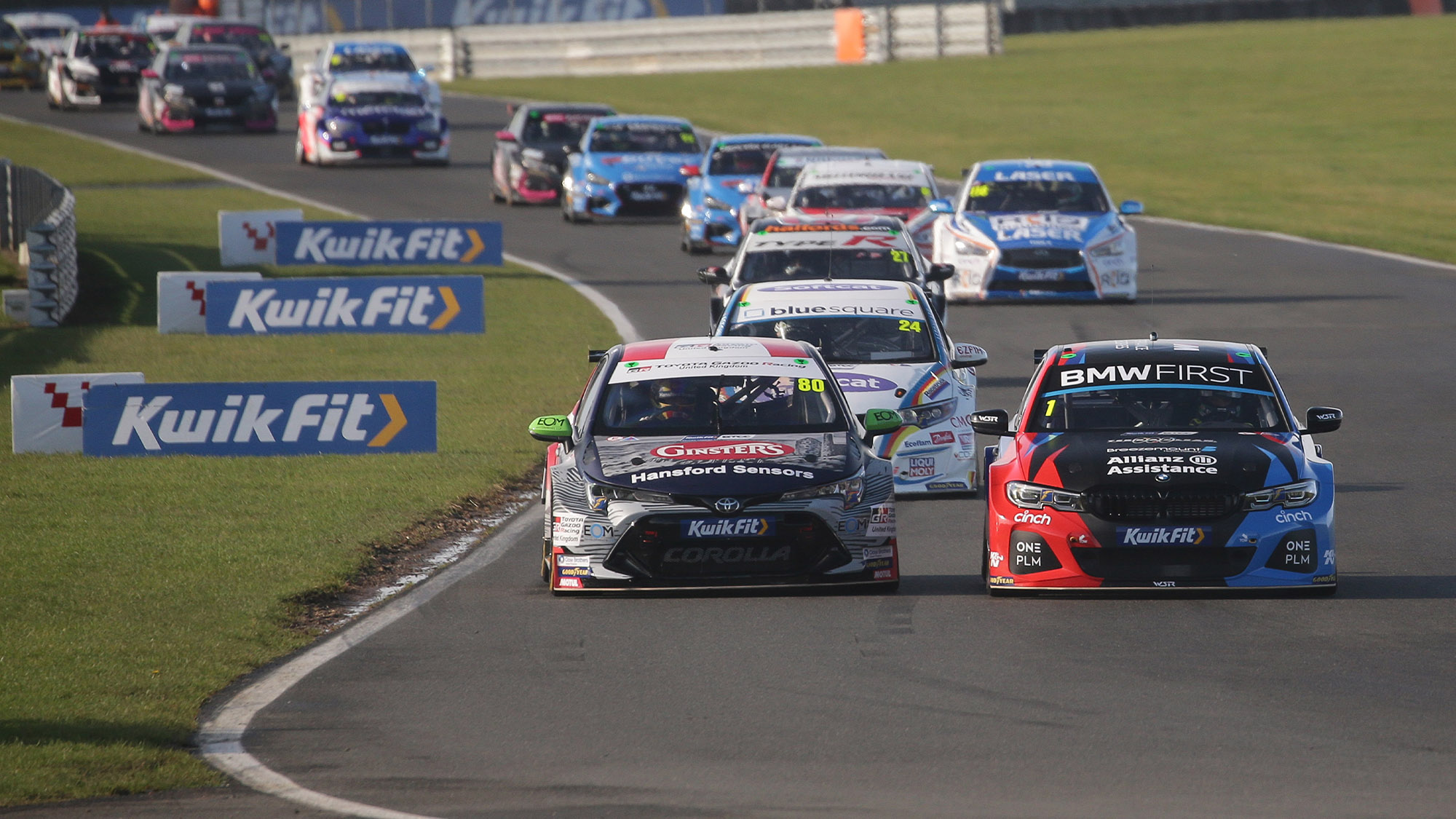 Colin Turkington defends from Tom Ingram at Snetterton in the 2020 BTCC round