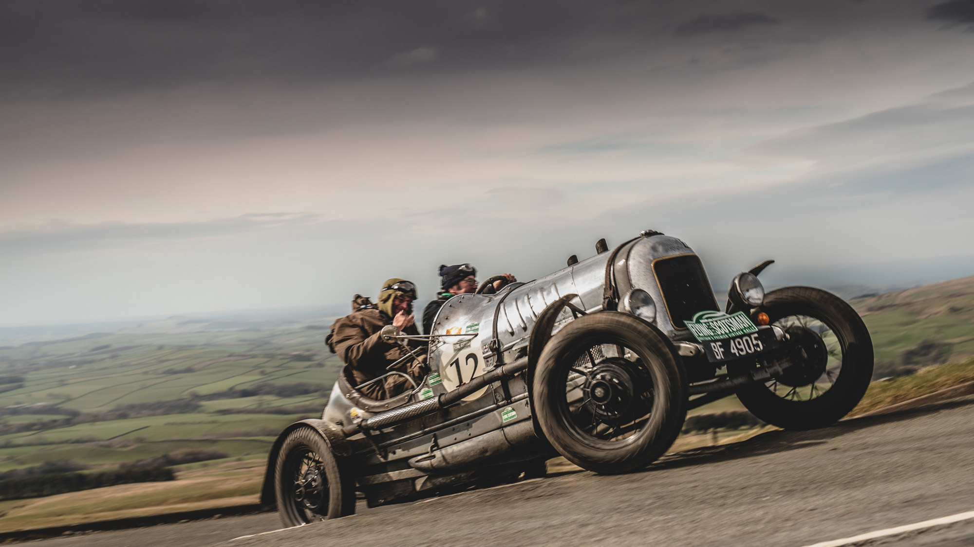 Classic car industry boosts economy by £8.7bn but risks return to ‘dark ages’ without Brexit deal