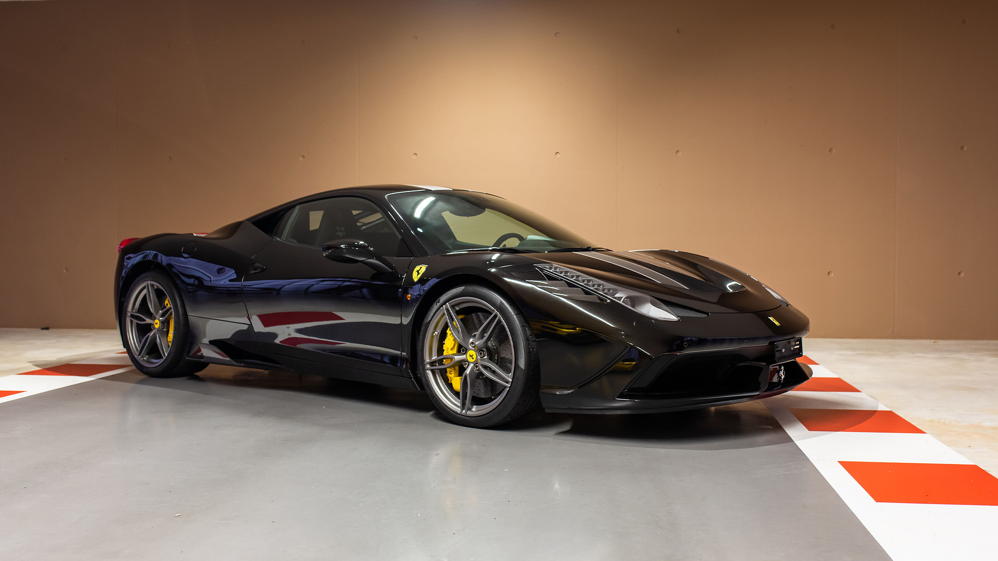 Sebastian Vettel Ferrari 458 Speciale exterior